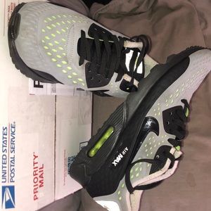 Nike Men’s Air Max